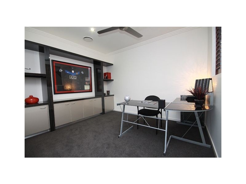 46 Whitehaven Way, Pelican Waters QLD 4551