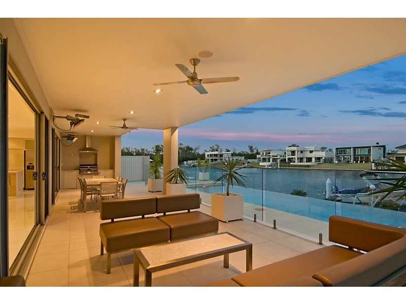 11 Artunga Place, Pelican Waters QLD 4551