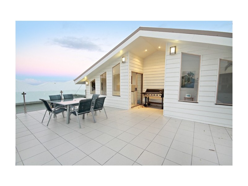 Alexandra Headland QLD 4572