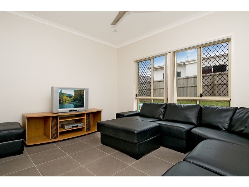 25 Scribbly Gum Drive, Meridan Plains QLD 4551