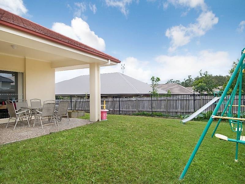 25 Scribbly Gum Drive, Meridan Plains QLD 4551