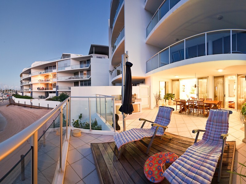 102/11 Nicklin Way, Minyama QLD 4575