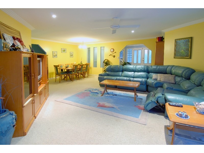 20 Aldinga Place, Mooloolaba QLD 4557