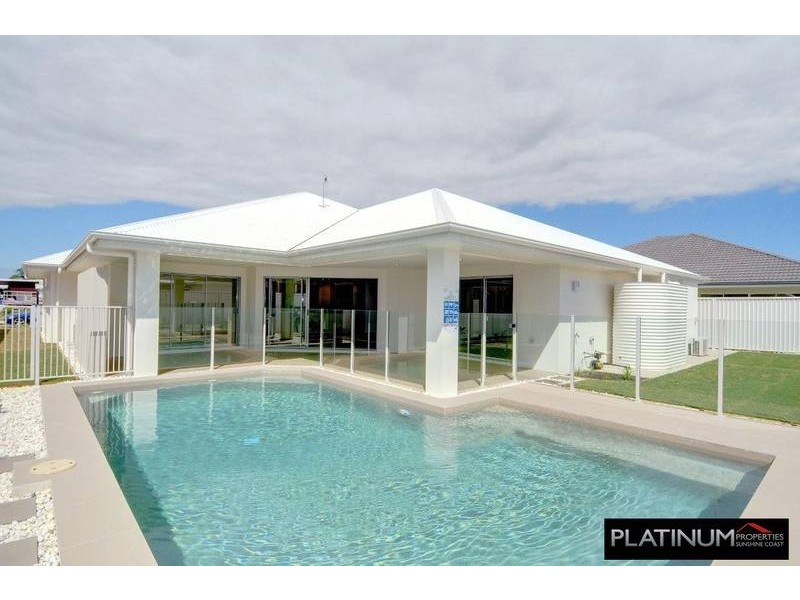 6 Echo Street, Pelican Waters QLD 4551