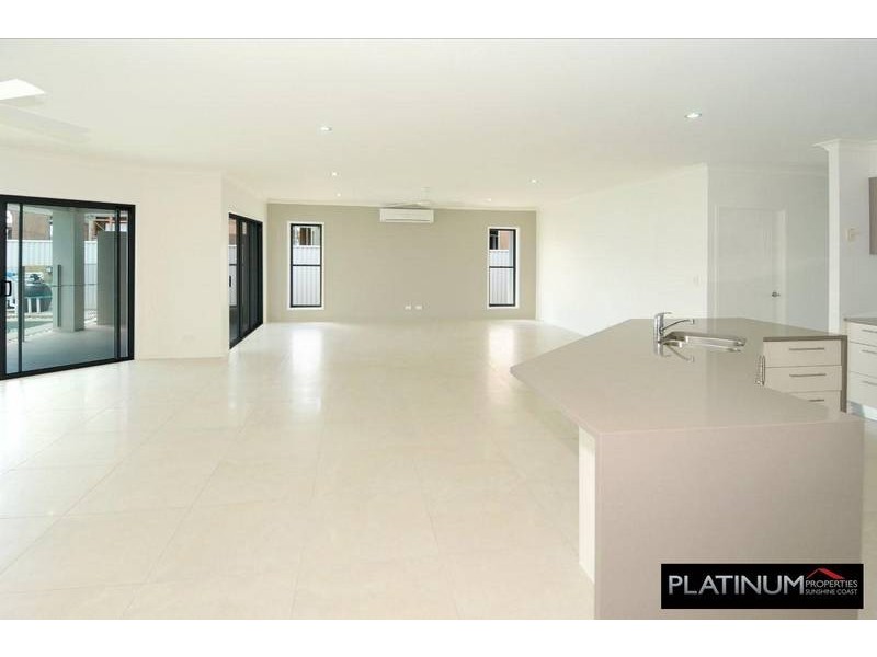 6 Echo Street, Pelican Waters QLD 4551