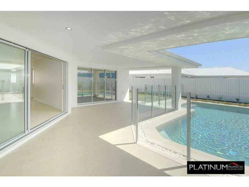 6 Echo Street, Pelican Waters QLD 4551