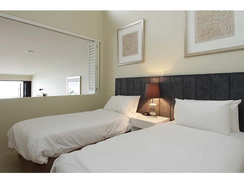 4/2 Coral Sea, Hamilton Island QLD 4803