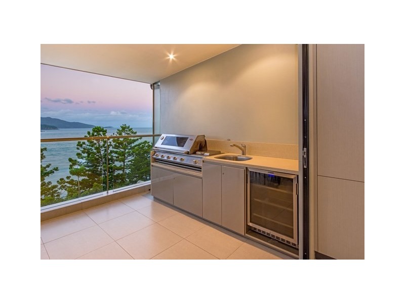 Unit 2 North Cape, 2 Coral Sea Avenue, Hamilton Island QLD 4803