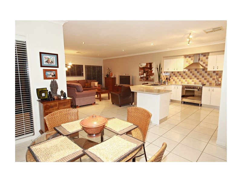 10 Mykonos Court, Parrearra QLD 4575