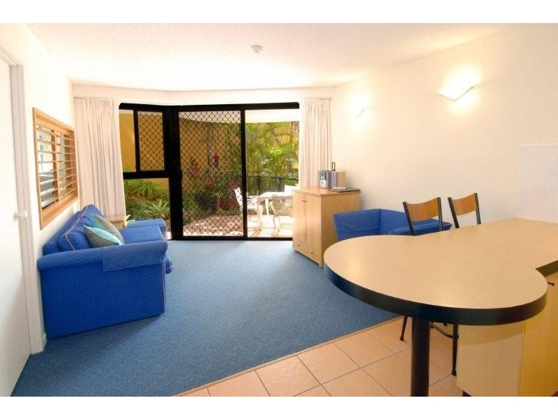 3/136 Alexandra Parade, Alexandra Headland QLD 4572