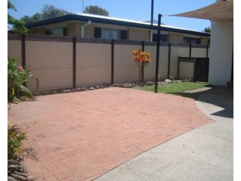 1/163 Nicklin Way, Warana QLD 4575