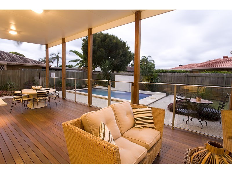 15 Vauxhall Street, Minyama QLD 4575