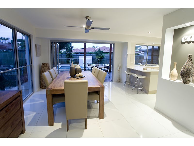 15 Vauxhall Street, Minyama QLD 4575