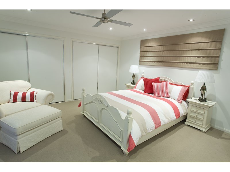 15 Vauxhall Street, Minyama QLD 4575