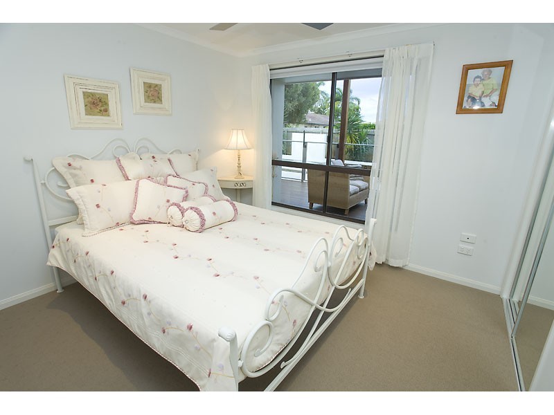 15 Vauxhall Street, Minyama QLD 4575