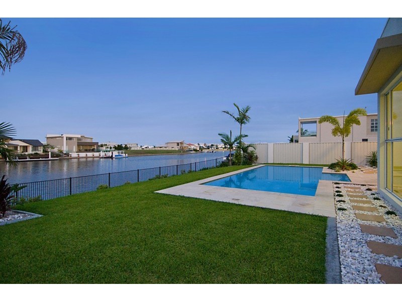 7 Artunga Place, Pelican Waters QLD 4551