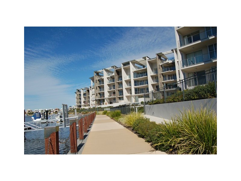 29/7 Grand Parade, Kawana Island QLD 4575