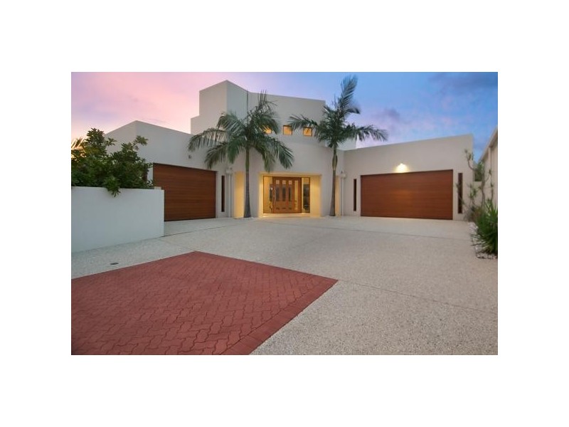 24 Rutherford Place, Pelican Waters QLD 4551