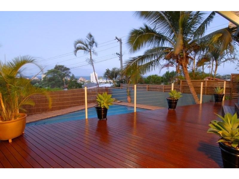 2 Kawana Street, Alexandra Headland QLD 4572