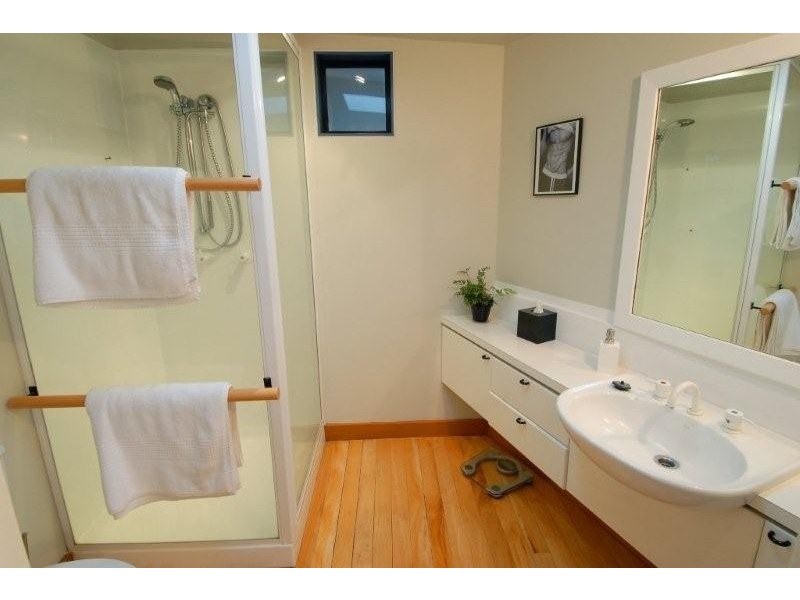 2 Kawana Street, Alexandra Headland QLD 4572