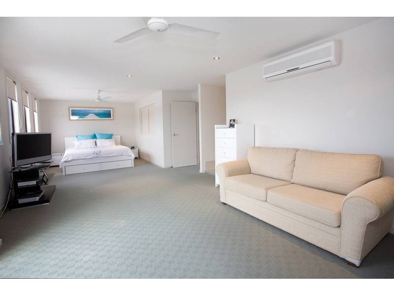 7 Antigua Court, Kawana Island QLD 4575