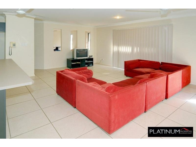 5 Tortola Place, Kawana Island QLD 4575