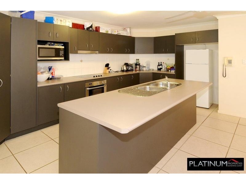 5 Tortola Place, Kawana Island QLD 4575