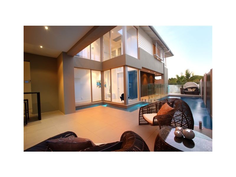 8 Sunset Beach Avenue, Coolum Beach QLD 4573