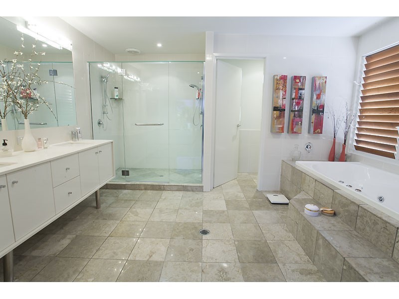 11 Jessica Blvd, Minyama QLD 4575