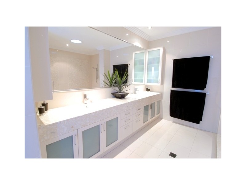 10 Oak Court, Minyama QLD 4575