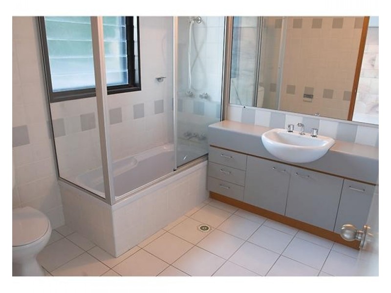 87 Mooloolah Drive, Minyama QLD 4575