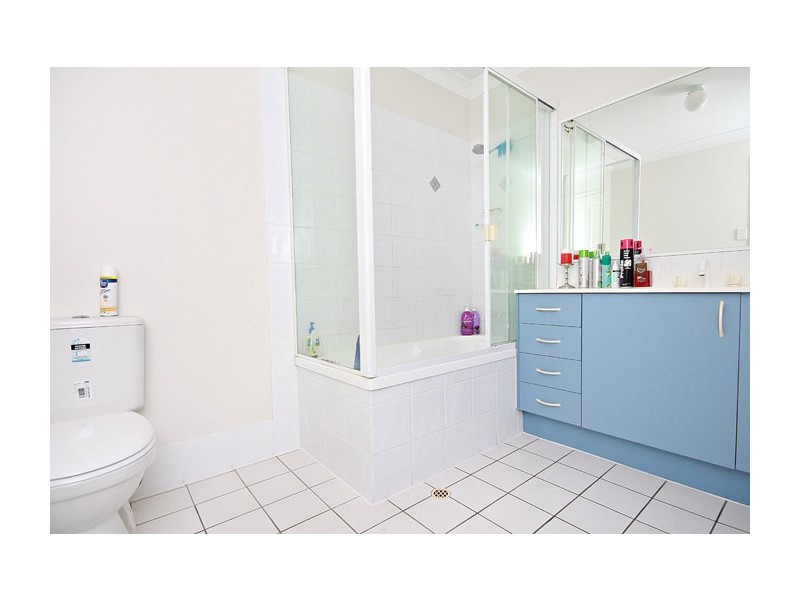 2/43 Dalton Drive, Maroochydore QLD 4558