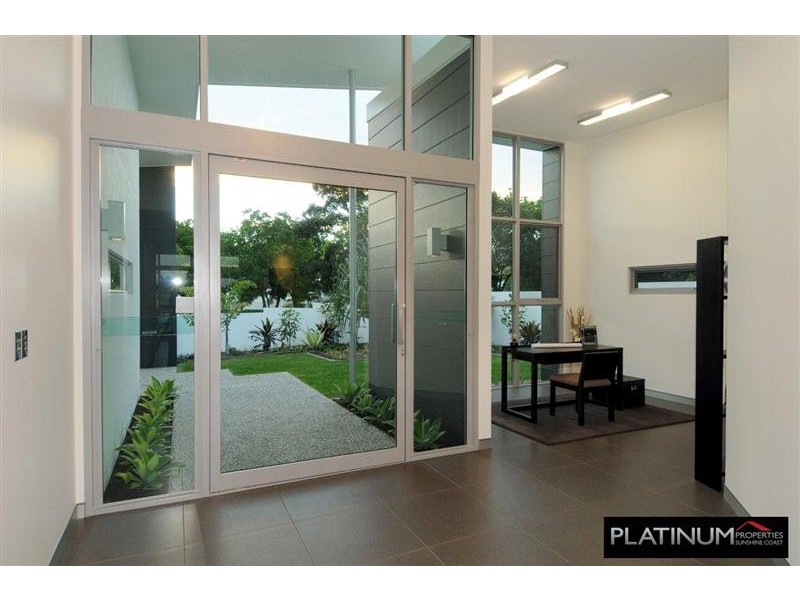 1 Mooloolah Island, Minyama QLD 4575