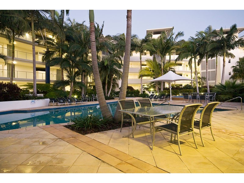 304/13 Nicklin Way, Minyama QLD 4575