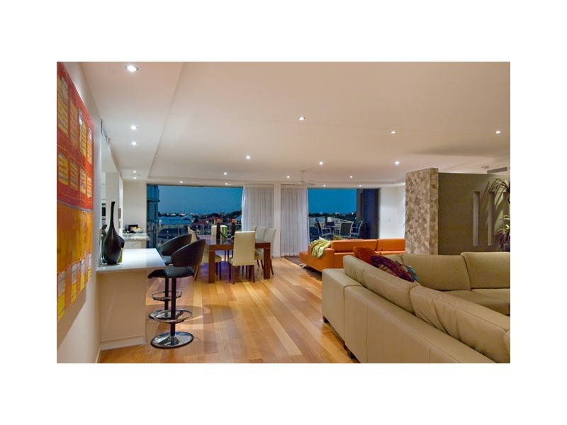 34/7 Grand Pde, Kawana Island QLD 4575