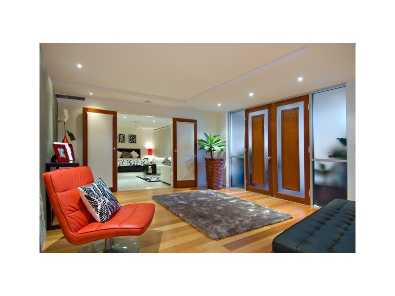 34/7 Grand Pde, Kawana Island QLD 4575