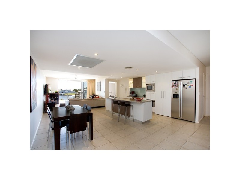 49/7 Grand Pde, Kawana Island QLD 4575