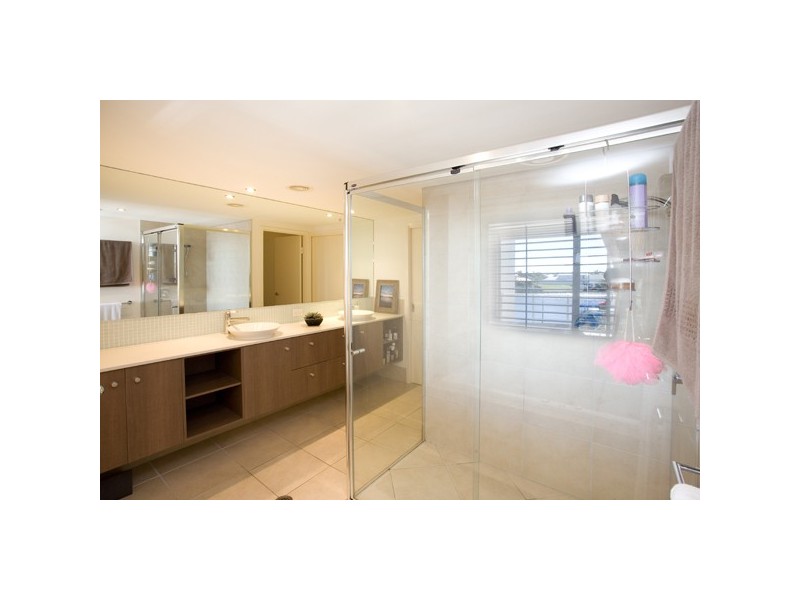 49/7 Grand Pde, Kawana Island QLD 4575