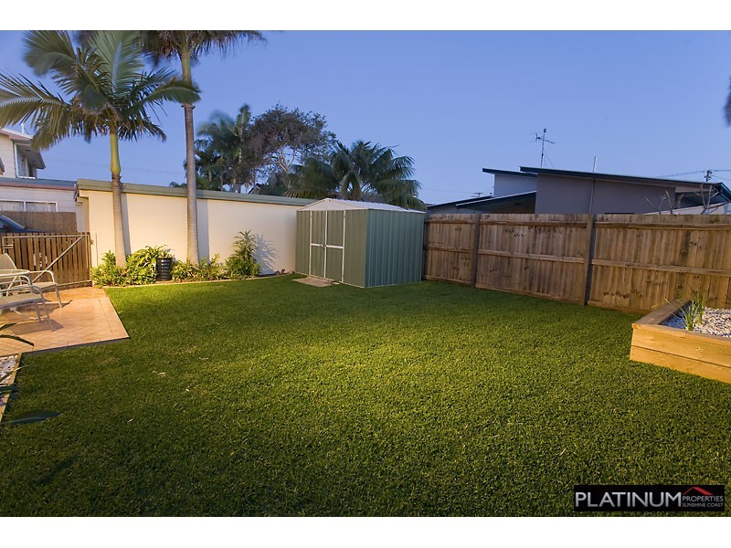 2/10 Coonawa Street, Buddina QLD 4575