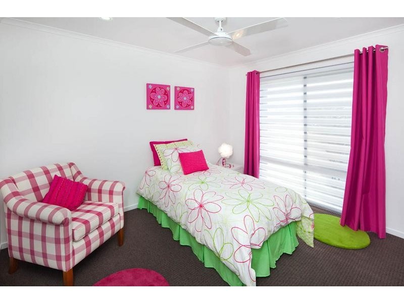 200 The Avenue, Peregian Springs QLD 4573