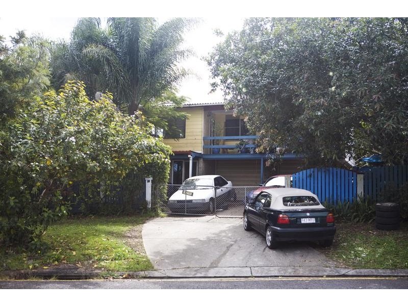 25 Palm Drive, Mooloolaba QLD 4557