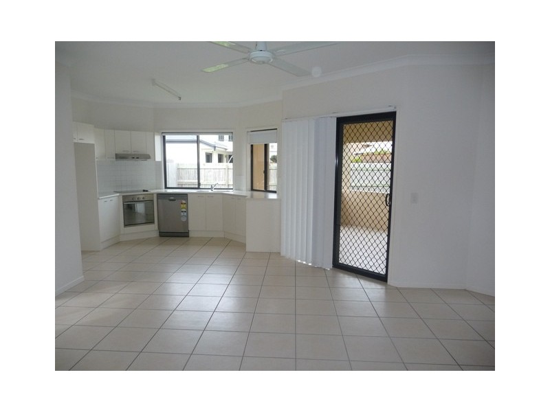 7 Zante Lane, Kawana Island QLD 4575