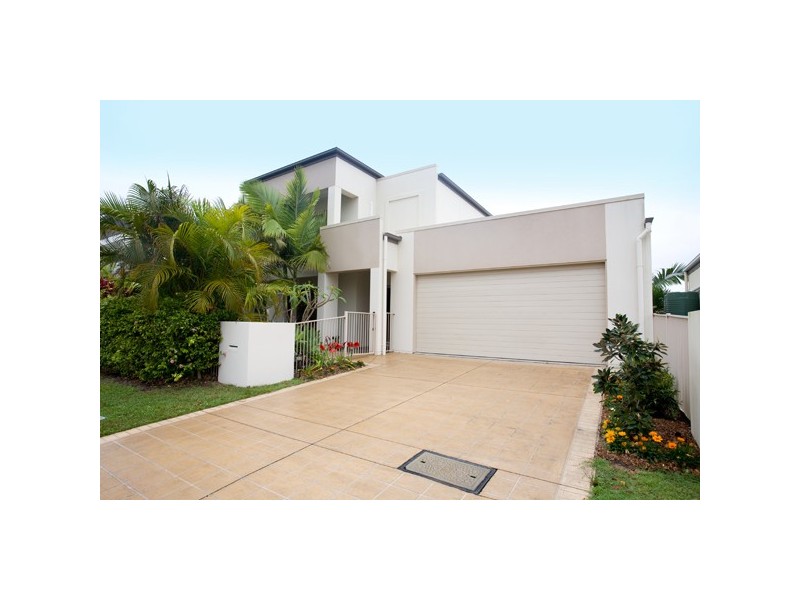 14 Flores Street, Kawana Island QLD 4575