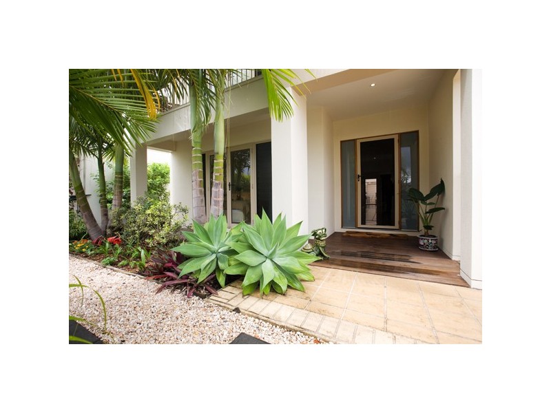 14 Flores Street, Kawana Island QLD 4575