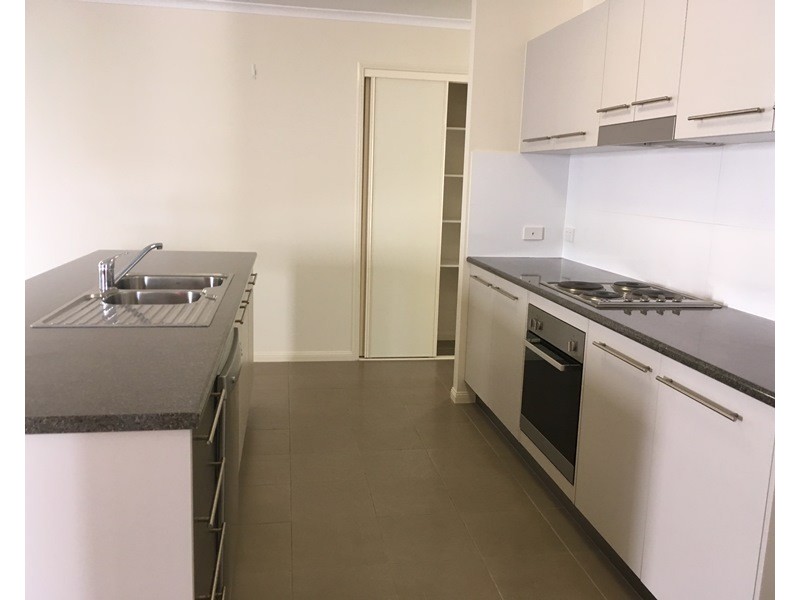8 Pumicestone Way, Mountain Creek QLD 4557