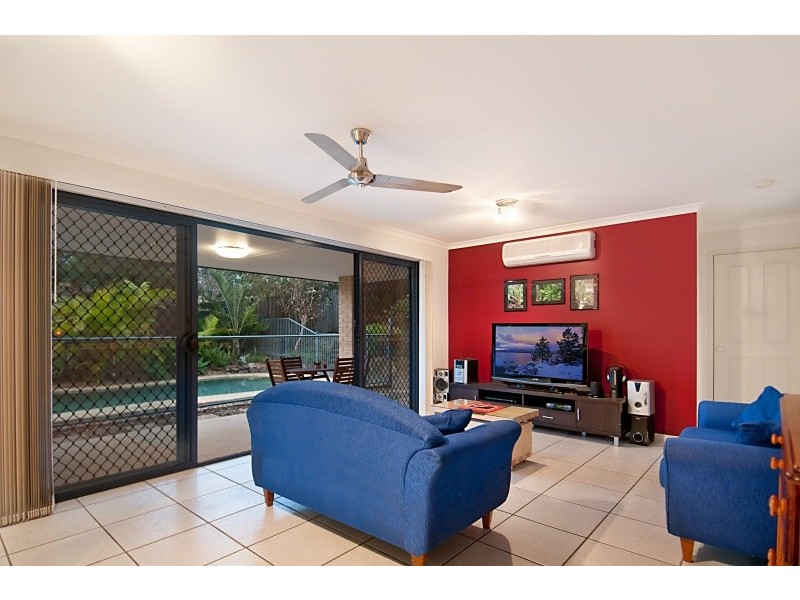 36 Samuel Place, Mooloolah Valley QLD 4553