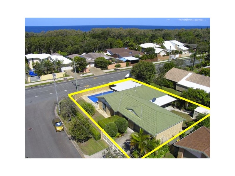 158 Oceanic Drive, Warana QLD 4575
