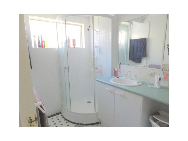 2/90 Caloundra Road, Little Mountain QLD 4551