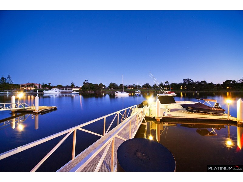 5 Mooloolah Island, Minyama QLD 4575