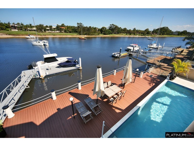 5 Mooloolah Island, Minyama QLD 4575